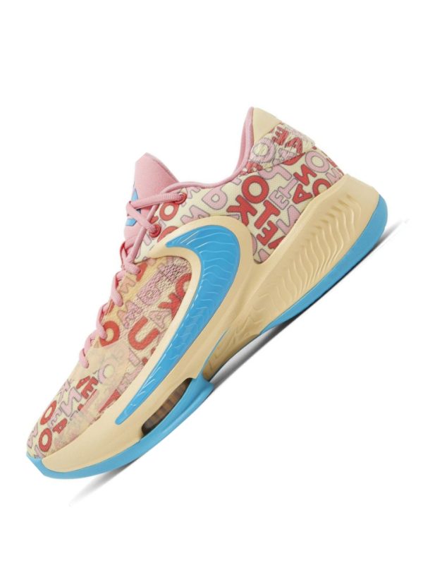 Zoom Freak 4 Coral