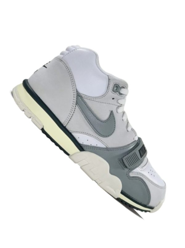 Air Trainer 1 Photon